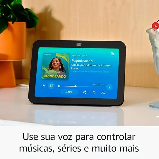Alexa Nova Echo Show 8 (Última geração)  Smart display com áudio espacial, hub de casa inteligente e Alexa